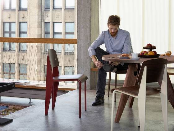 STANDARD CHAIR