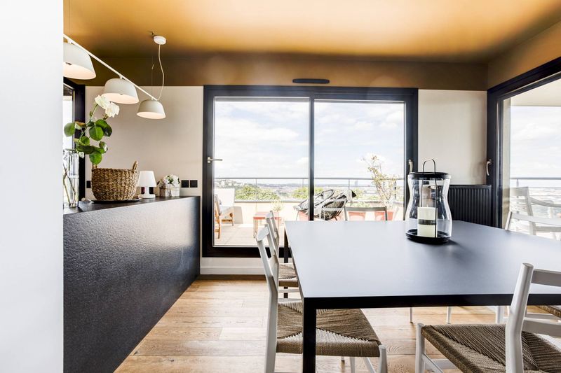 Mobilier de Designer à Lyon : Projet Élégant avec Cassina, MDF Italia et Vitra