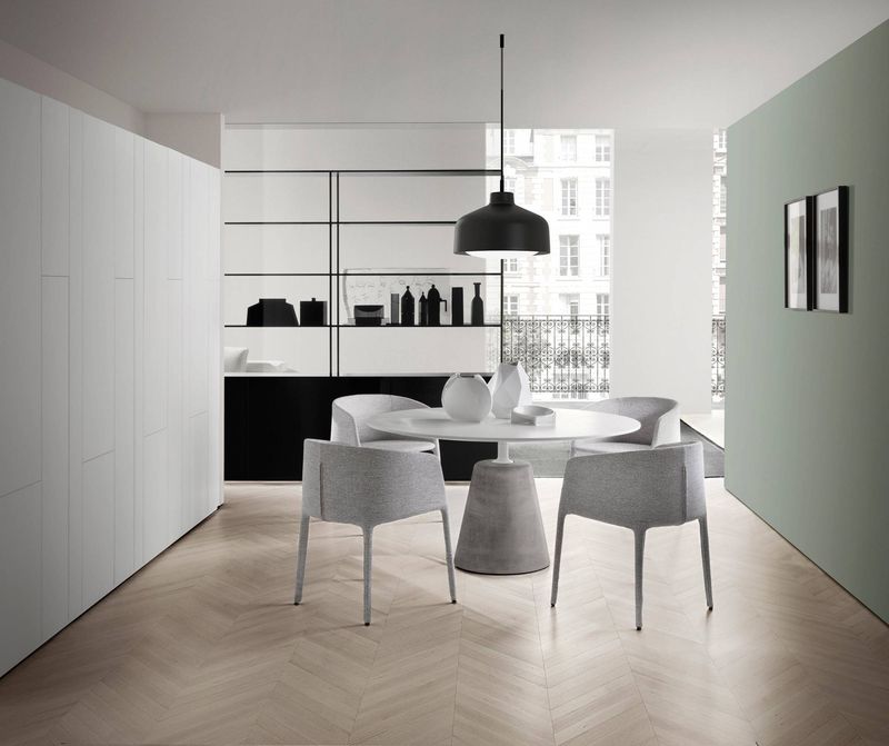 ACHILLE ARMCHAIR