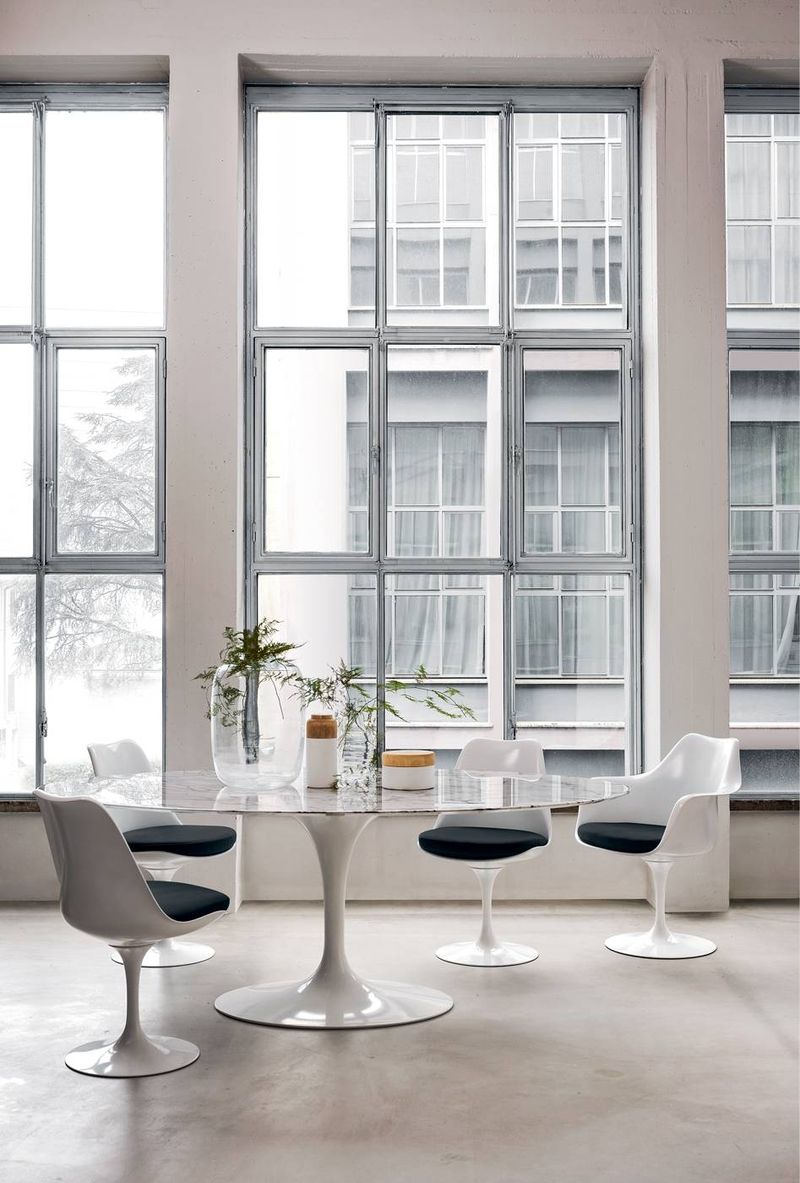 SAARINEN HIGH TABLE