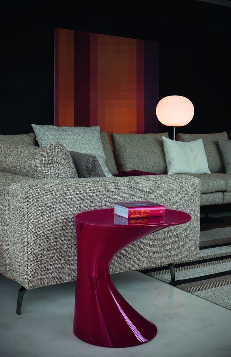 Table d’appoint design TOD à Lyon – Praticité et style pour votre salon